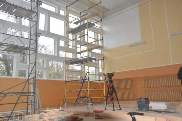 У Луцьку перевірили, як ремонтують міські заклади освіти (фото)