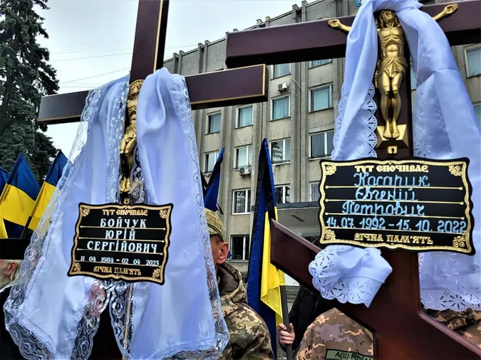 У Ковелі провели в останню путь Героїв Євгенія Косарика та Юрія Бойчука (фото)
