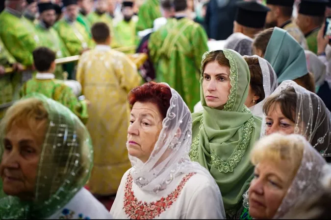 Епіфаній вручив Михаїлу орден Святителя Миколая Чудотворця (фото)