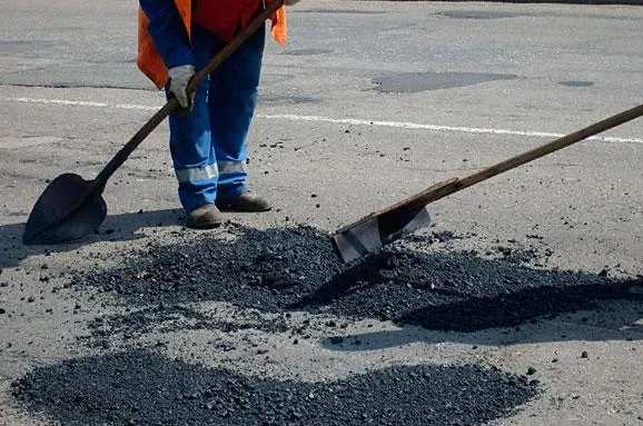 Скільки грошей Волинь отримала на ремонт доріг 