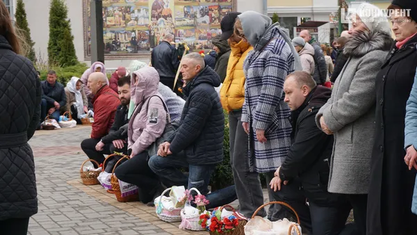 Напередодні Великодня у Луцьку прощалися з Героєм, згадуючи Ісуса (фото, відео)