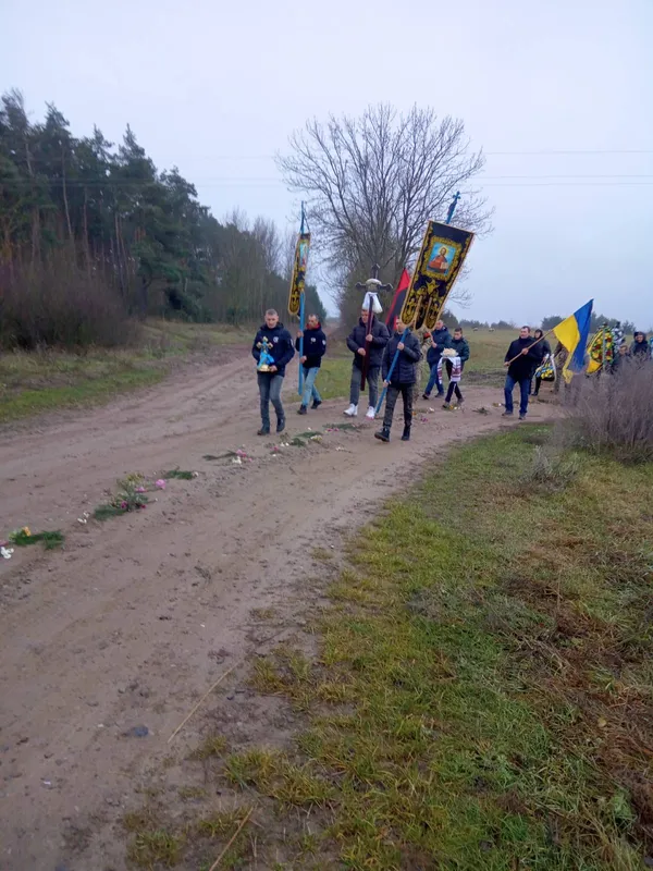 На Волині попрощались із загиблим захисником Михайлом Вациком (фото)