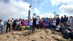 Енергія єдності, що підкорює вершини: рекордний підйом Tolk на Говерлу