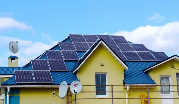 Українцям хочуть обмежити встановлення сонячних електростанцій