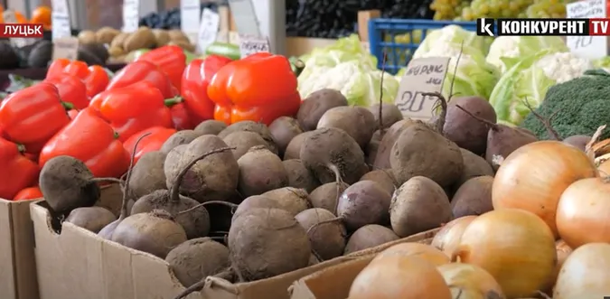 Скільки коштує зварити борщ у Луцьку: ціни на продукти (відео)