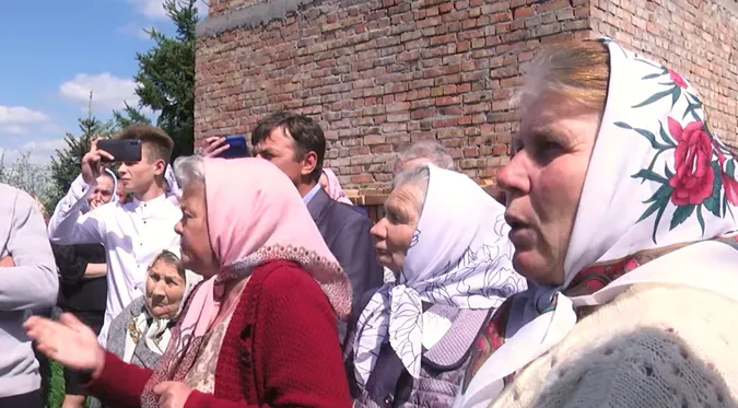 «За Кирила не молимося»:  у Ржищеві – церковний скандал (відео)