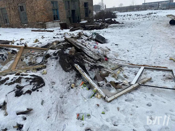 У Нововолинську стався потужний вибух на ливарному підприємстві (фото, відео)