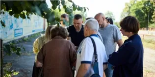 Без кабінетних рішень: заступник міського голови разом із комісією оглянули чотири земельні ділянки у Луцьку (фото)