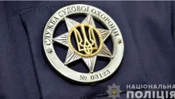 Пістолети, ножі, балончики: що волиняни намагаються пронести до судів (фото)