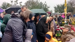 Понад рік вважався зниклим безвісти: у Підгайцях попрощалися з воїном Віталієм Сюрхою (фото)