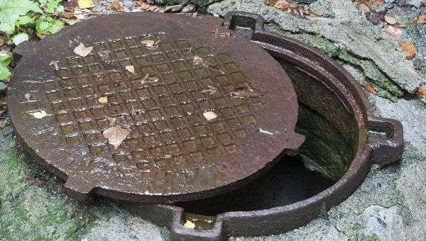 В Ковелі сталася аварія на старому каналізаційному колекторі