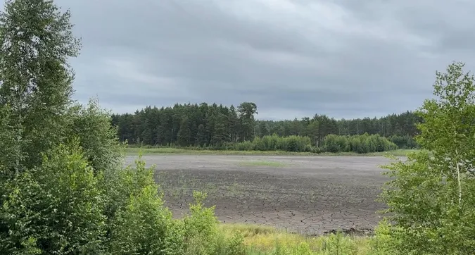 Озеро Святе, якому понад 10 тисяч років, повністю висохло (фото)