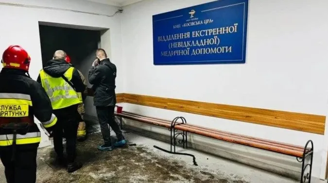 Загинули троє людей: у реанімації на Прикарпатті стався вибух (фото)