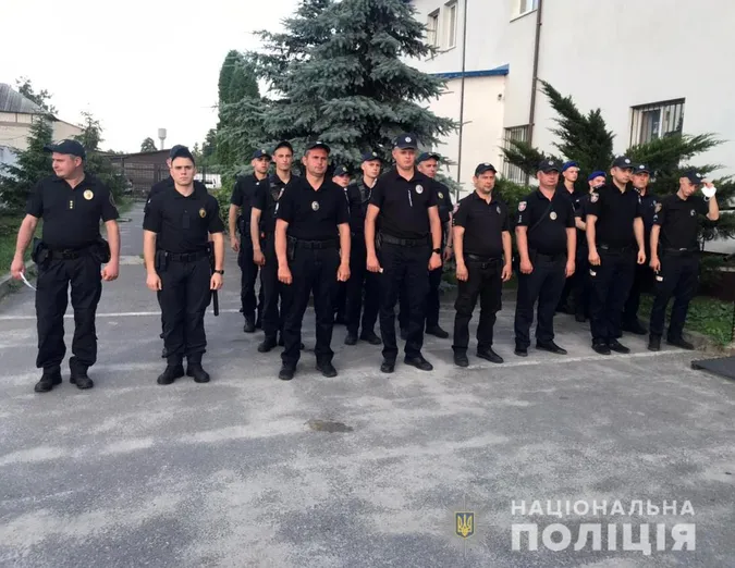 Поліція посилено патрулює зони відпочинку на Світязі (фото)
