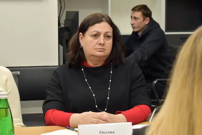 Голова Волинської ОВА поспілкувався з сім'ями військових: обговорили проблеми (фото)