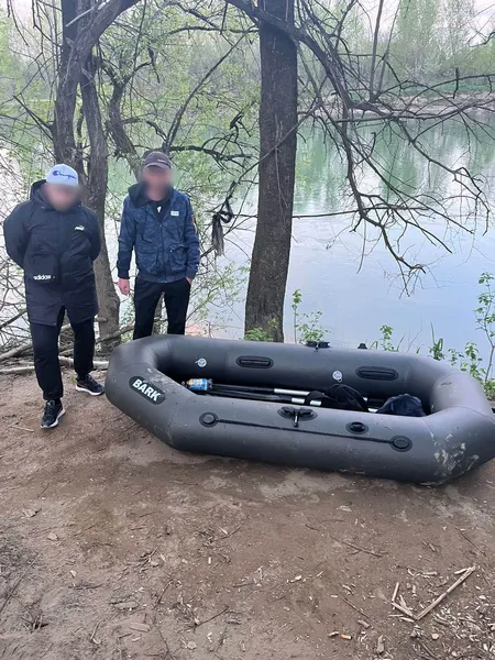 Волинянин плив до Угорщини на гумовому човні. Але не доплив (фото, відео)