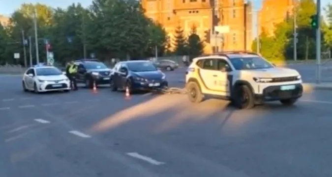На місці смертельної аварії на Соборності у Луцьку знову збили дітей на переході: що відомо (відео)