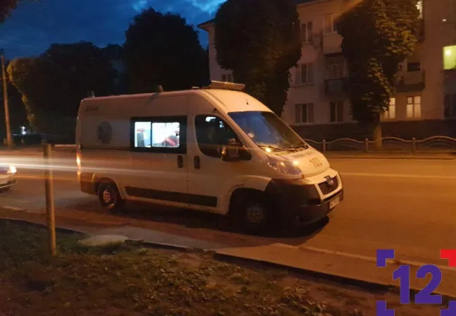 У Луцьку 13-річну дівчинку «відкачували» від алкоголю (фото)