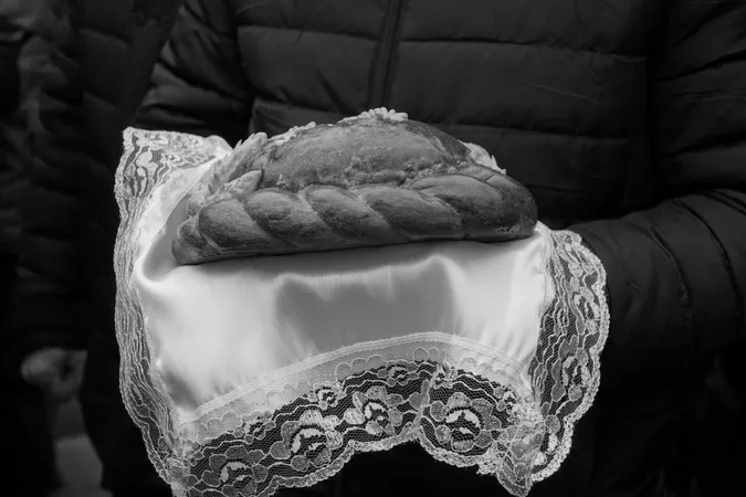 На Волині попрощалися із загиблим воїном Сергієм Воробчуком (фото)