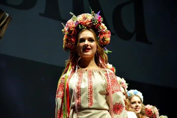 Бурлеск, музика і сльози: як у Луцьку обирали «Міс СНУ 2017» (фото)