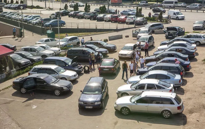 Автомобілі на іноземних номерах: ризики і переваги