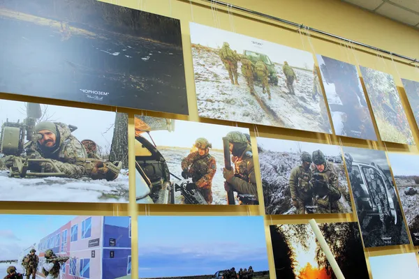 У Ковелі відкрили фотовиставку загиблого на війні Максима Бурди (фото)