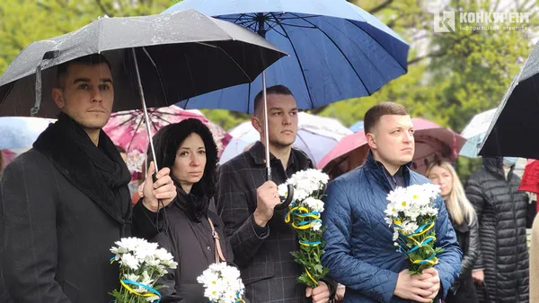 Депутати від Громадянського Руху «СВІДОМІ» Олександр Бондар, Оксана Урбан, Валентин Ха ймик і Тарас Шкітер