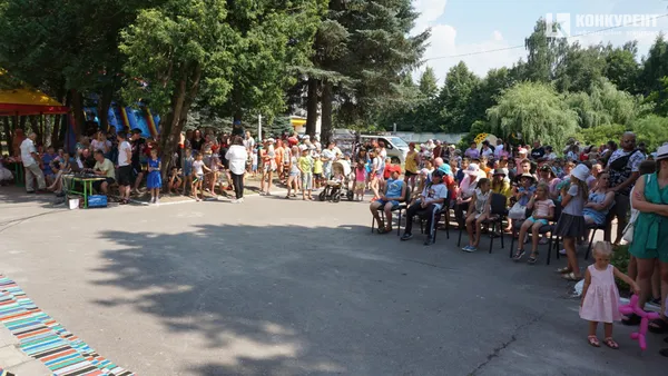 З танцями та музикою: як у Липлянах, Рокинях та Прилуцькому святкували День села (фото)