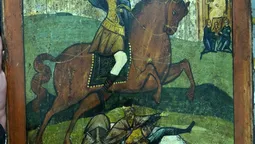 Естонець віз через "Ягодин" 318 картин та ікон (фото)