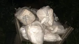 Луцькі прикордонники не дали вивезти за кордон 22 мішки сала (фото)