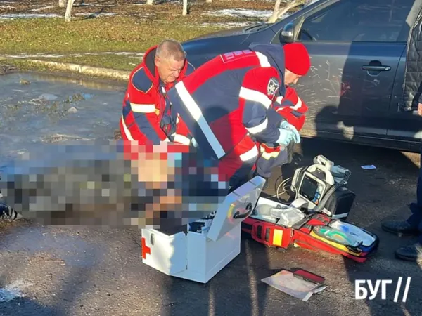 На Волині посеред вулиці біля лікарні помер чоловік