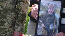 На Волині попрощалися з воїном Василем Криницьким, який загинув понад 2 роки тому (фото)