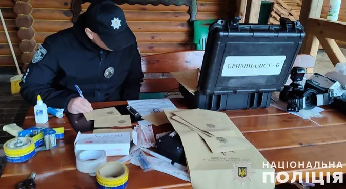 Вбив подружжя та втікав від поліції: деталі про чоловіка, який хотів застрелитись у Луцькому районі