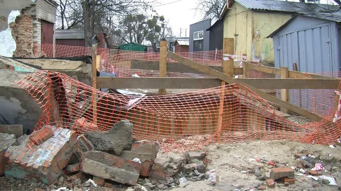Прийшов до тями: що з чоловіком, якого витягли з котловану в Луцьку
