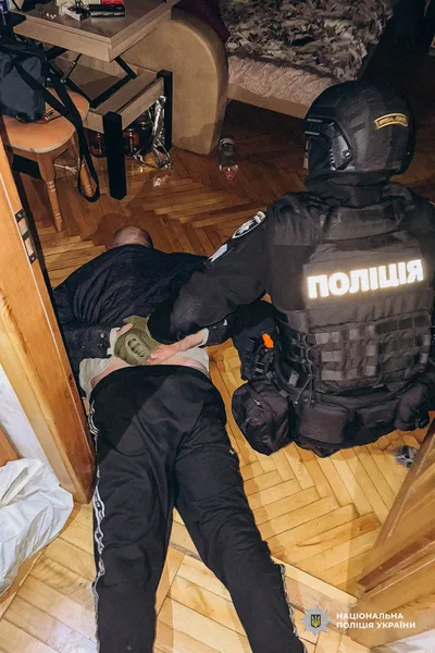 На Волині викрили схему продажу харчових добавок із вмістом наркотиків на 430 мільйонів гривень (фото)