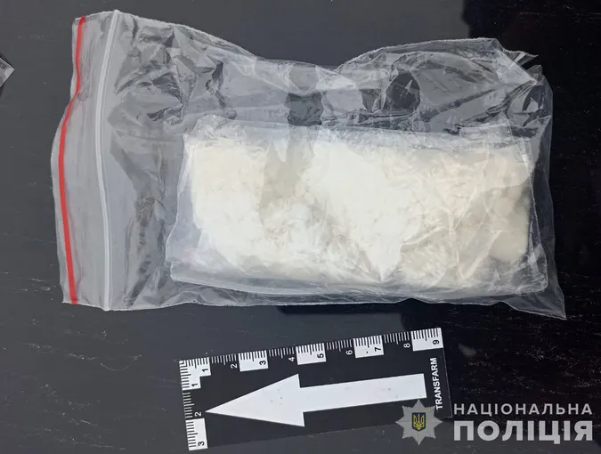 В автівці 24-річного волинянина знайшли велику кількість амфетаміну (фото)