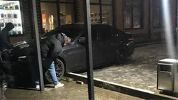 У Луцьку авто влетіло в зупинку навпроти «Гостинця» (фото)