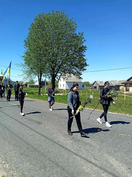 «Герой, якому вічно буде 23»: на Волині попрощалися з захисником (фото)