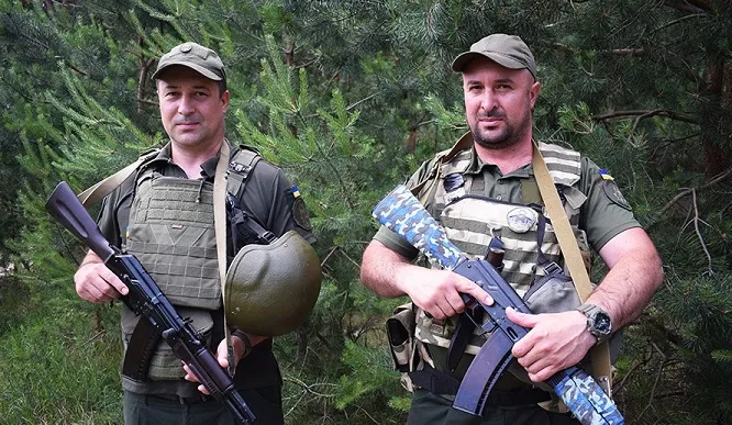 Заробітки почекають: два брати з перших днів повномасштабної служать у лавах НГУ на Волині
