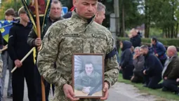 На Волині громада попрощалася із 30-річним Героєм Романом Пилипчуком (фото)