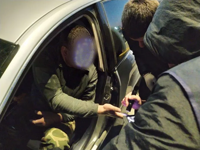 Чиновнику Держеконагляду Волині, який вчора «погорів» на хабарі, оголосили підозру