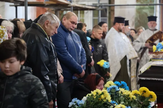 У Луцьку попрощалися одразу з трьома полеглими захисниками (фото)
