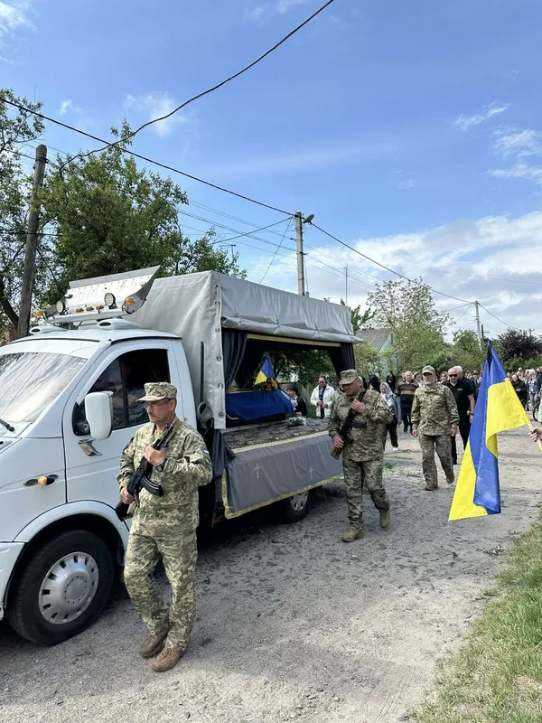 На Волині провели в останню путь воїна Андрія Трохимчука (фото)