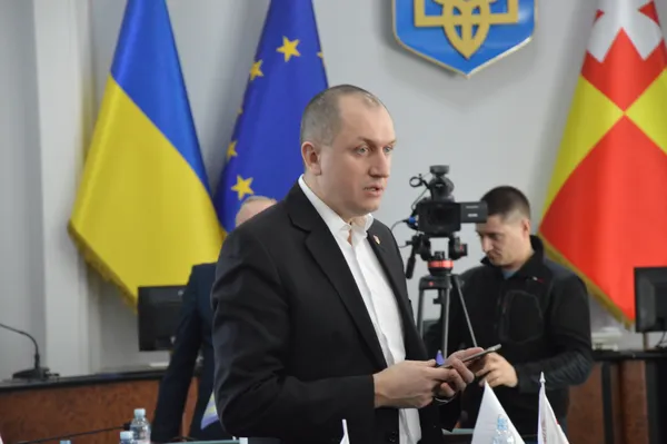 Депутат Микола Яручик