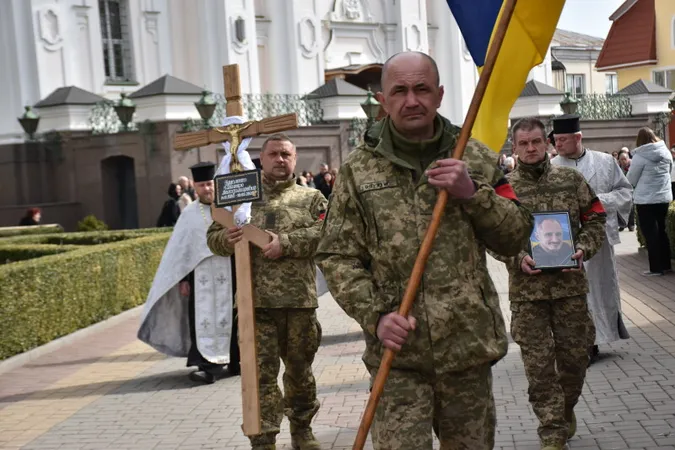 У Луцьку попрощалися з загиблим на Запоріжжі воїном Дмитром Гуцаленком
