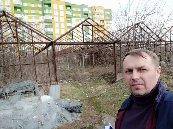 Зруйновані теплиці і покинуті автівки: як врятувати «Парки та сквери Луцька» (фото)