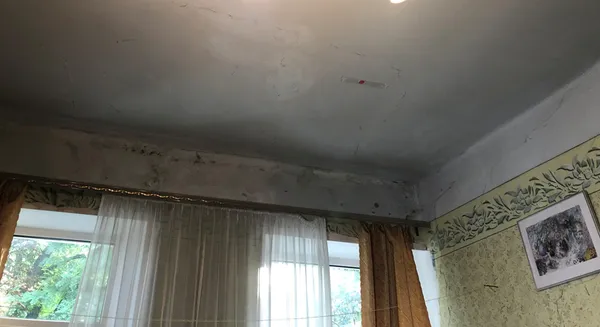 «А за що платити?» – у центрі Луцька будинок судиться з жеком через послуги (ФОТО, ВІДЕО)