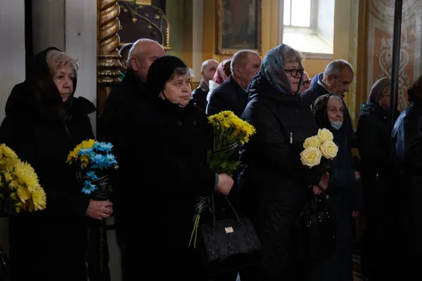 У Луцьку попрощалися із загиблим Героєм Юрієм Дзятком (фото, відео)