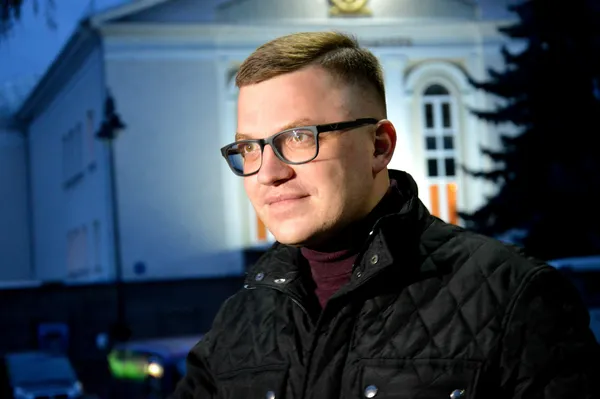 Луцькі пенсіонери відтепер безкоштовно ходитимуть у театр (фото)