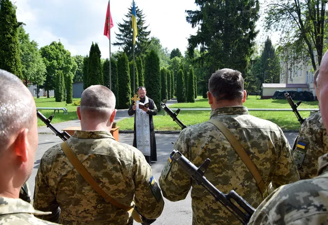 У Луцьку рекрути-прикордонники склали військову присягу (фото)